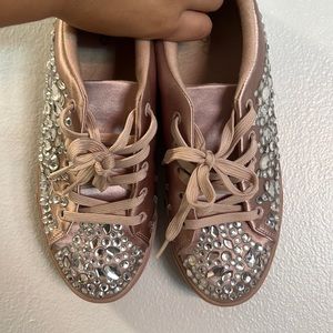 💗Pink bedazzled Sneakers 💗